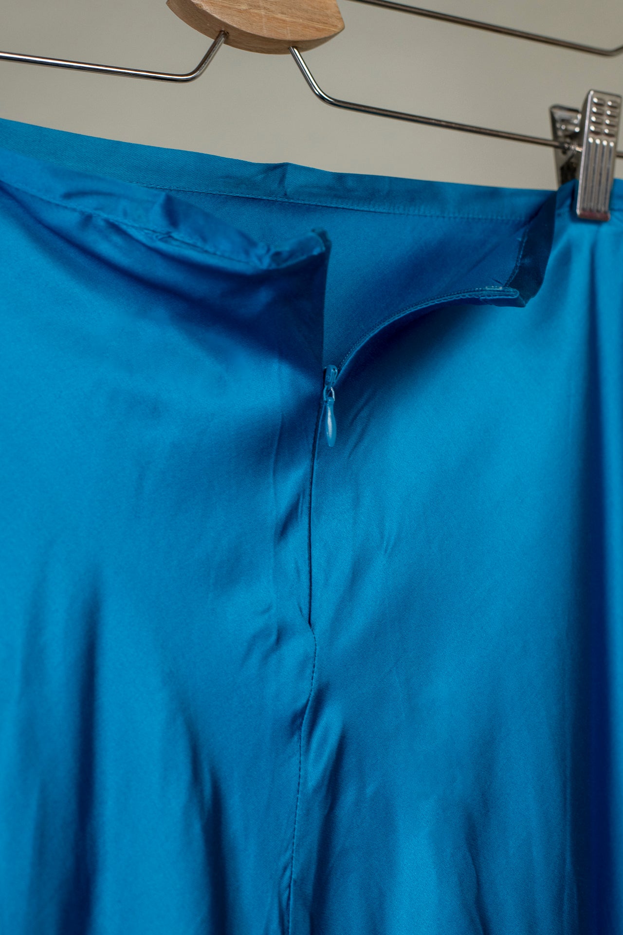 Dydine Fitted Skirt - Ecovero Satin