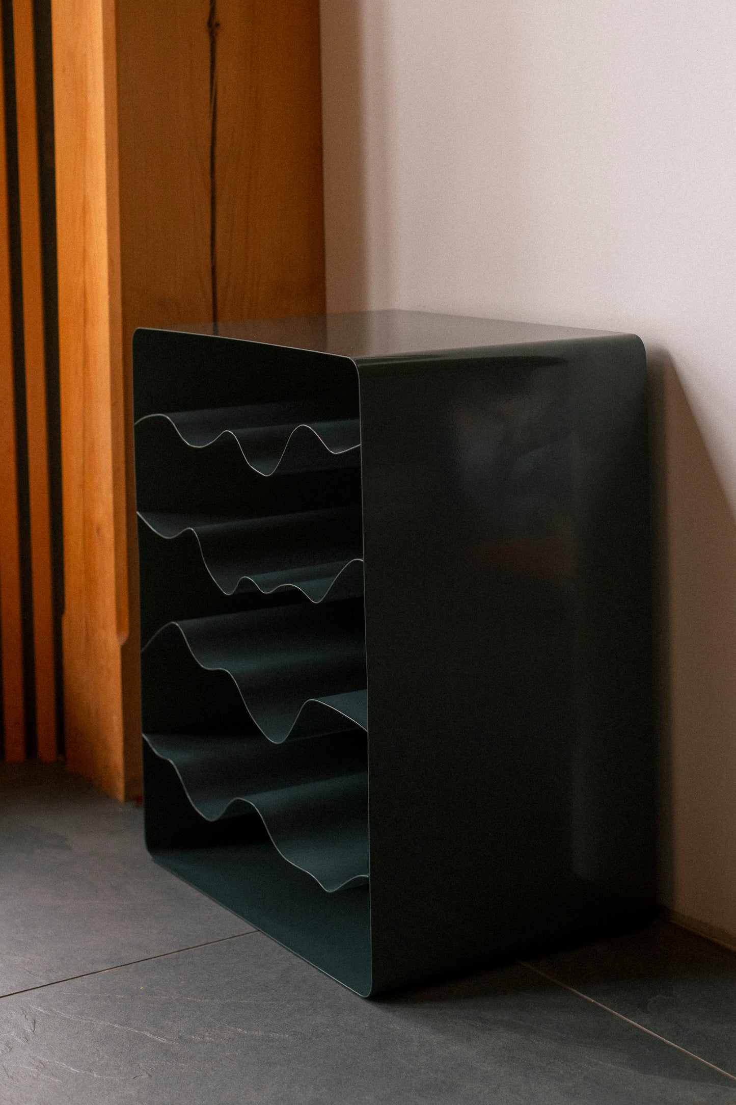 slope wine rack
