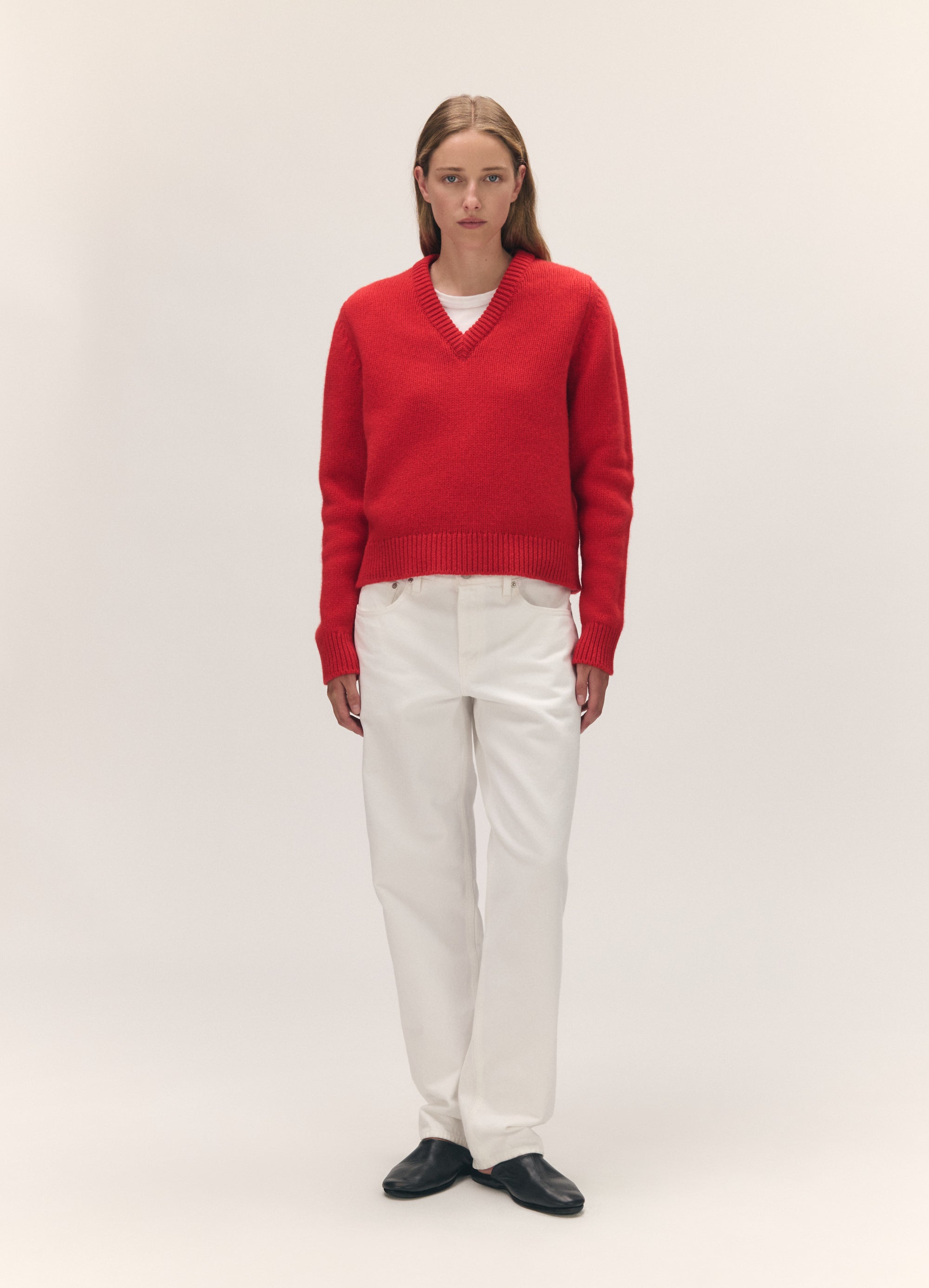 Glenn V-Neck in Poppy Red