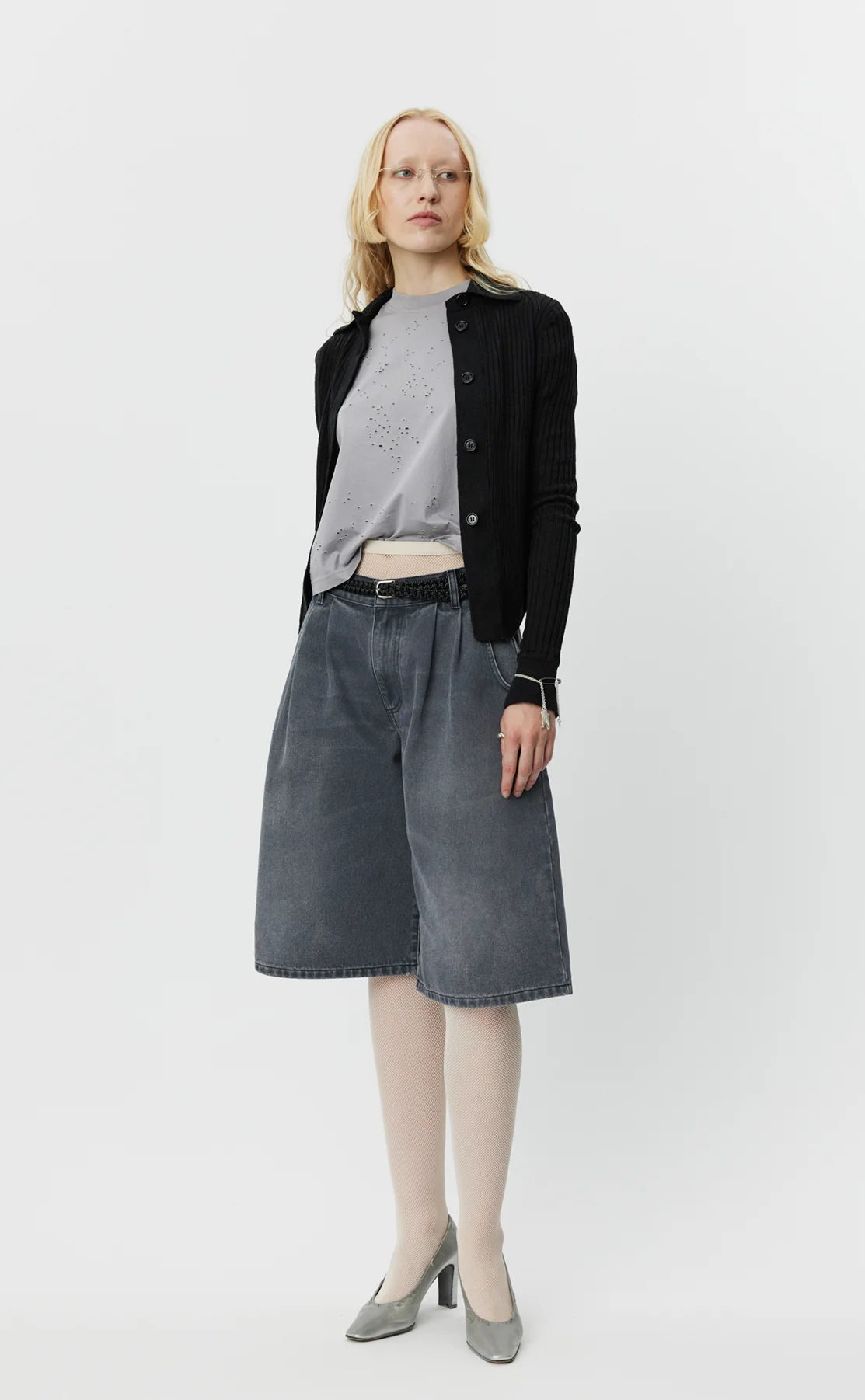 flower rivet shorts