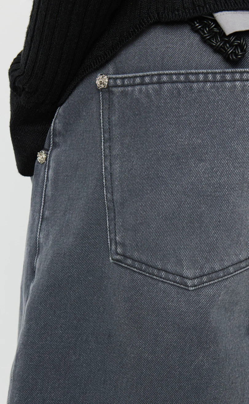 flower rivet shorts