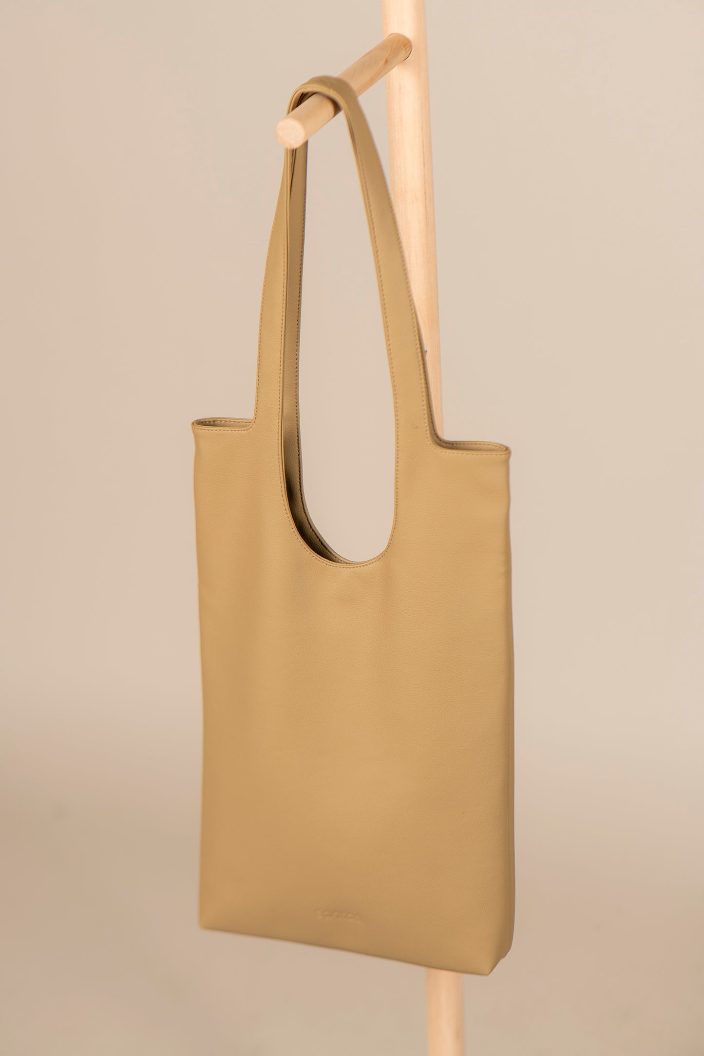 dolores square tote