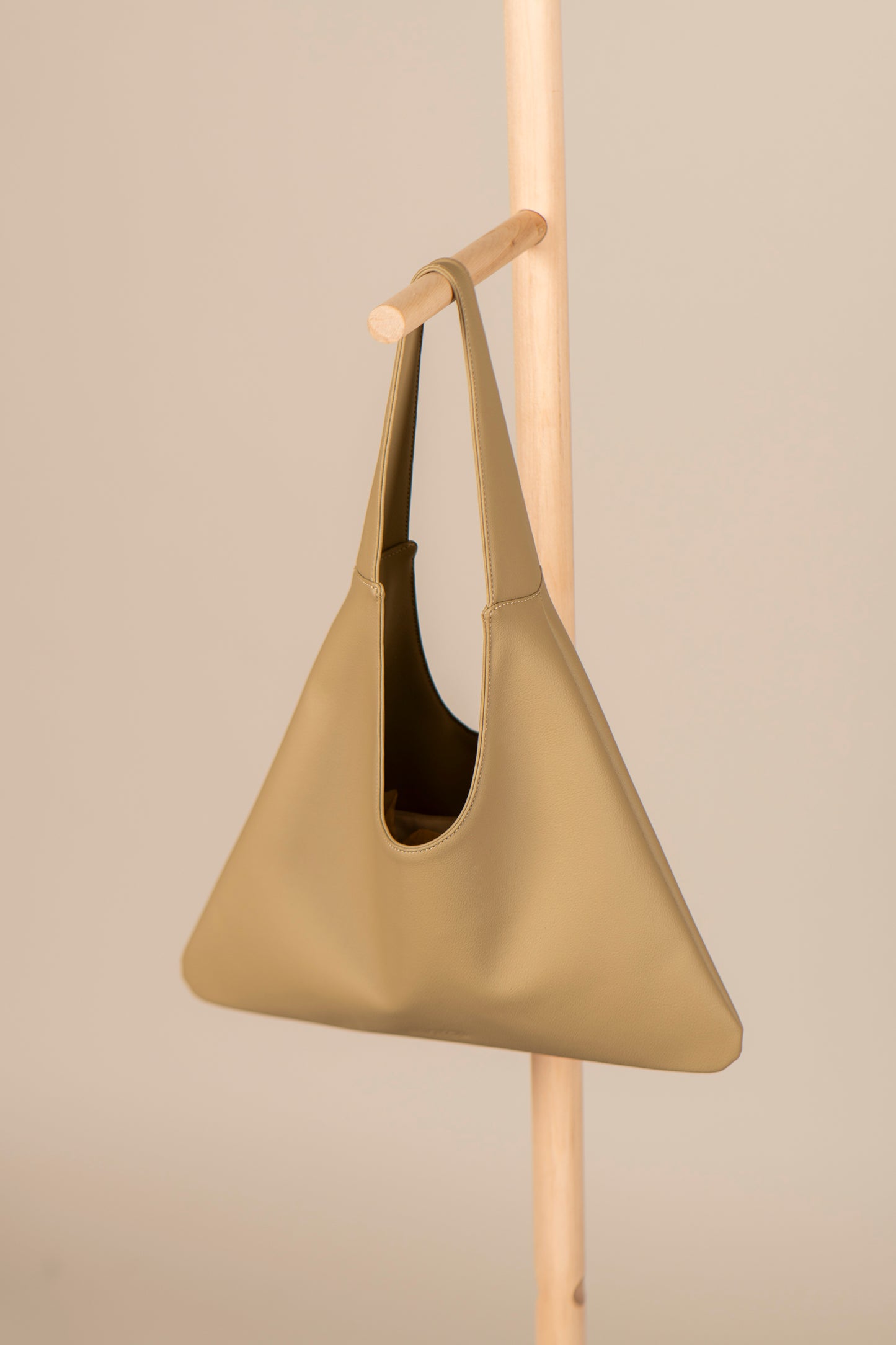 agave triangular tote