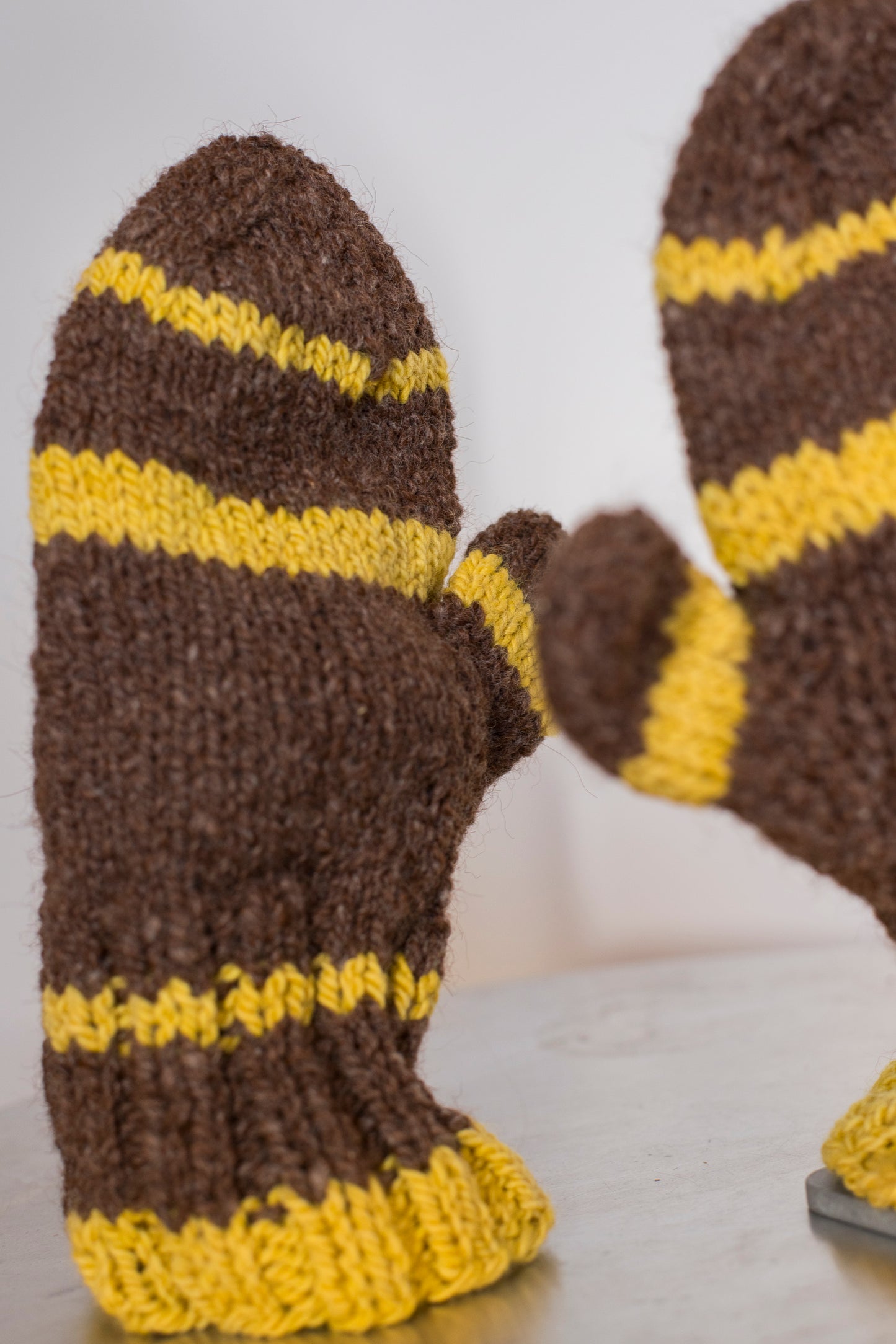 hand knit mitts