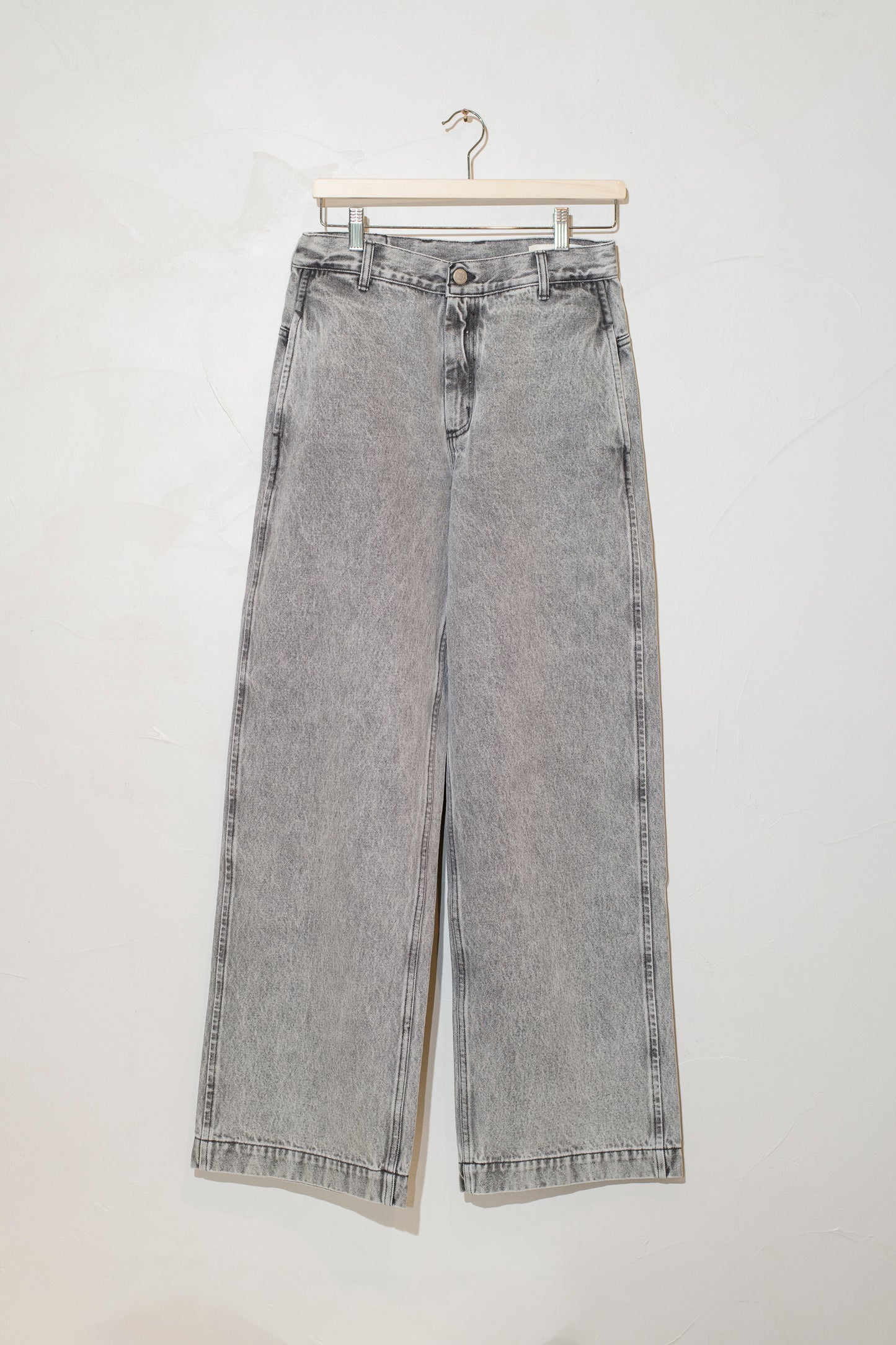 Womens Straight Cut Jeans