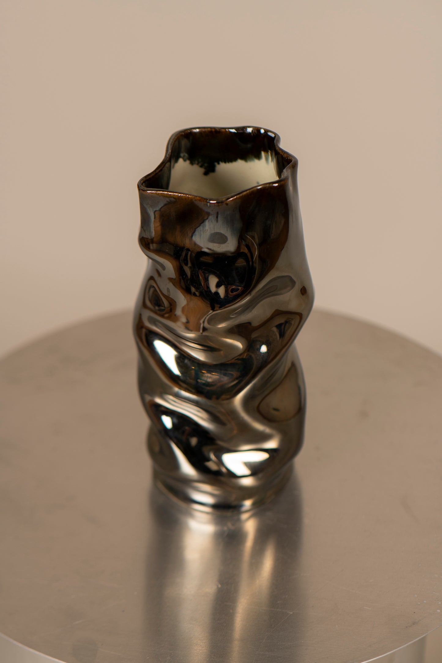 twist vase