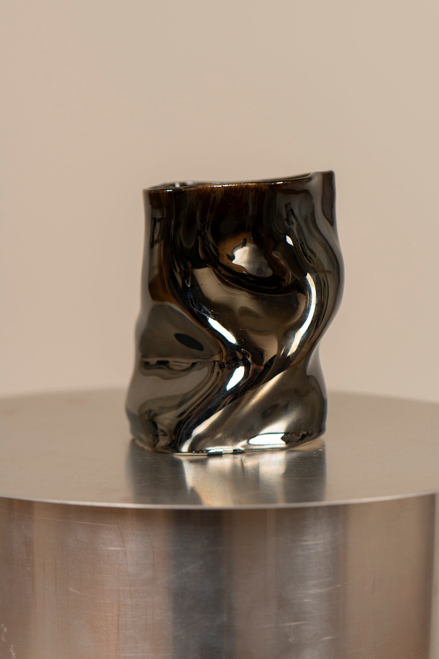 twist vase