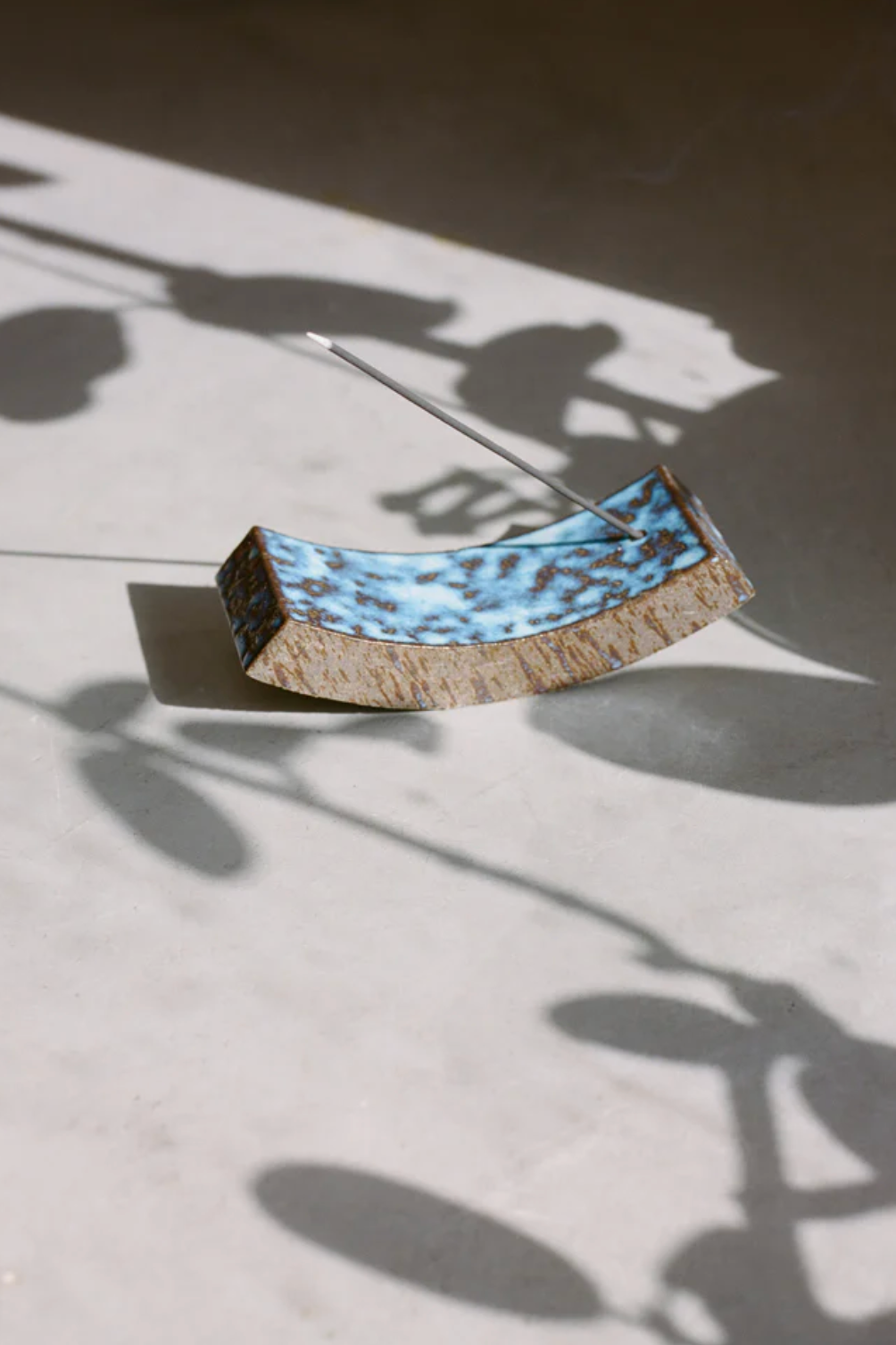 Roof Tile Curve Incense Holder